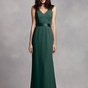 Vneck open back crepe Vera Wang dress worn twice